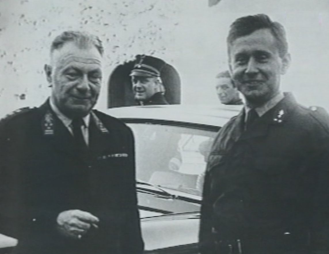 Général Thiel et commandant Plainchamp